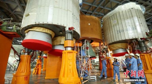 Business End of the Long March 5 Rocket - Photo: ChinaNews.com