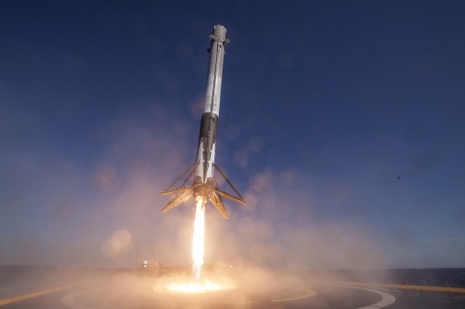 SpX-8 First Stage Landing - Photo: SpaceX