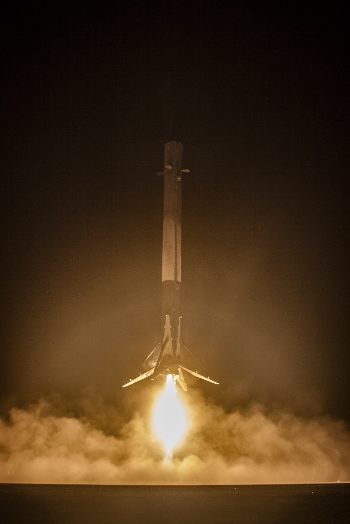 F9-021 Landing at LZ-1 - Photo: SpaceX