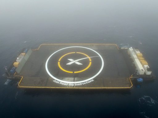 Drone Ship in Position south of the launch site - Photo: SpaceX