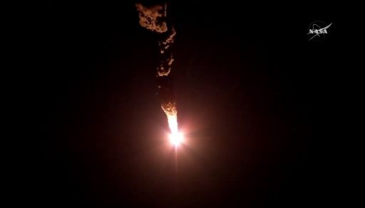 Soyuz races into a crystal clear night over the Baikonur Cosmodrome - Photo: NASA TV