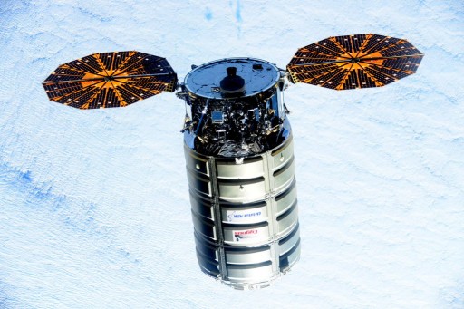Cygnus during Rendezvous with ISS - Photo: NASA/Scott Kelly