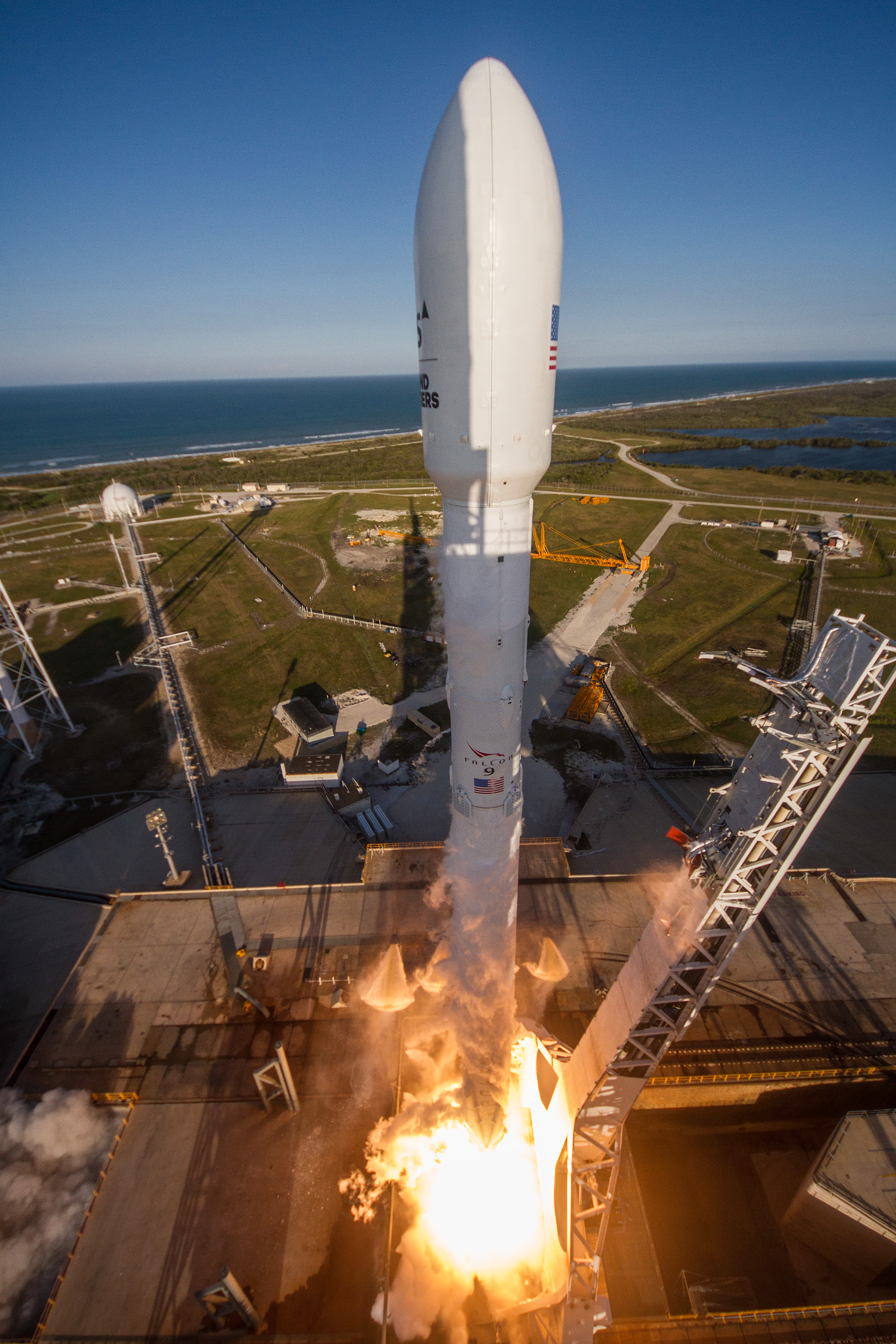 Photos Falcon 9 blasts off from Florida on First ReFlight Mission