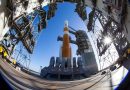 Photos: Delta IV revealed after Service Structure Rollback