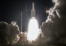 Photos: Nighttime Ariane 5 Liftoff with Intelsat Satellite Pair