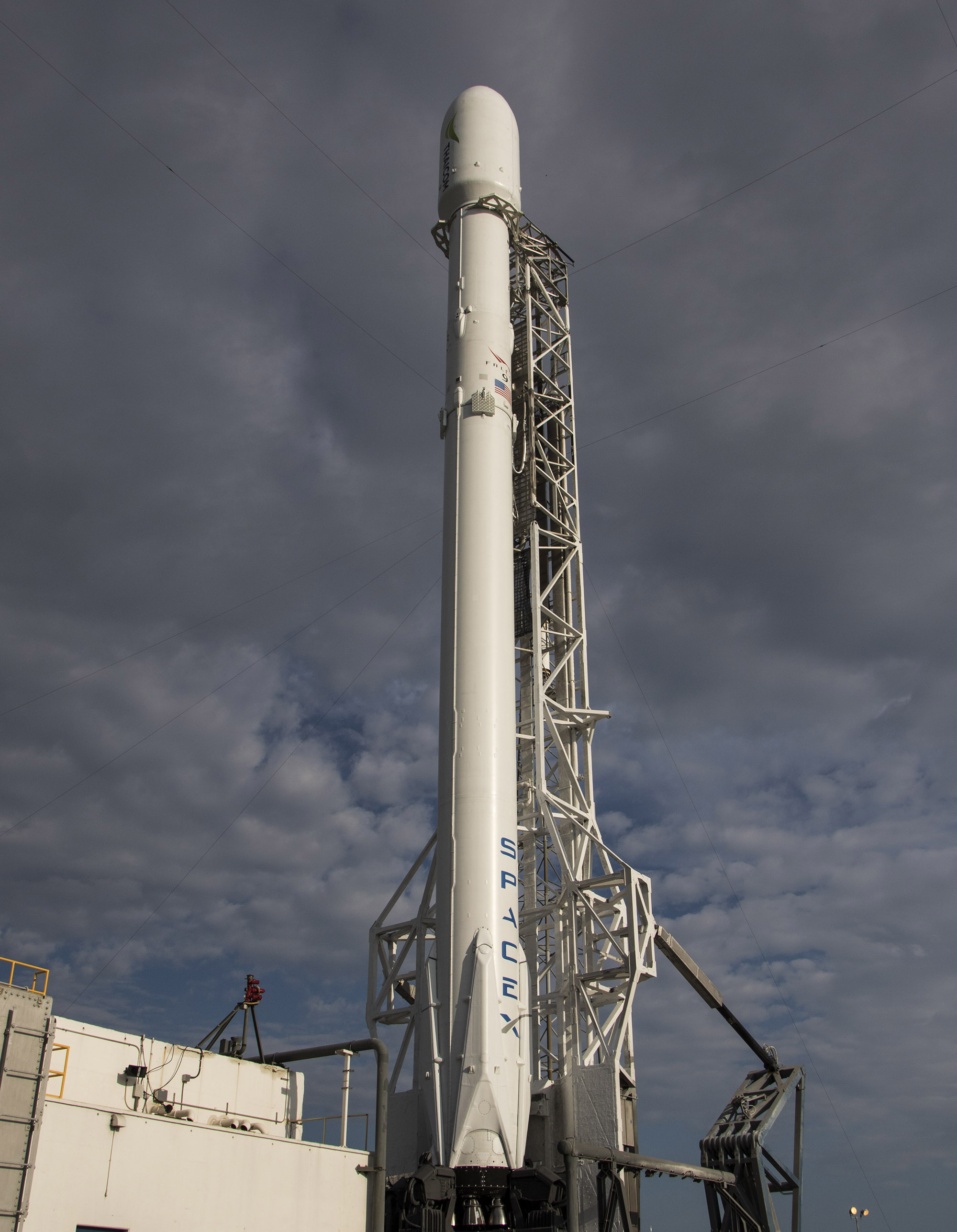 SpaceX Masters third Rocket Landing at Sea, delivers Thai ...