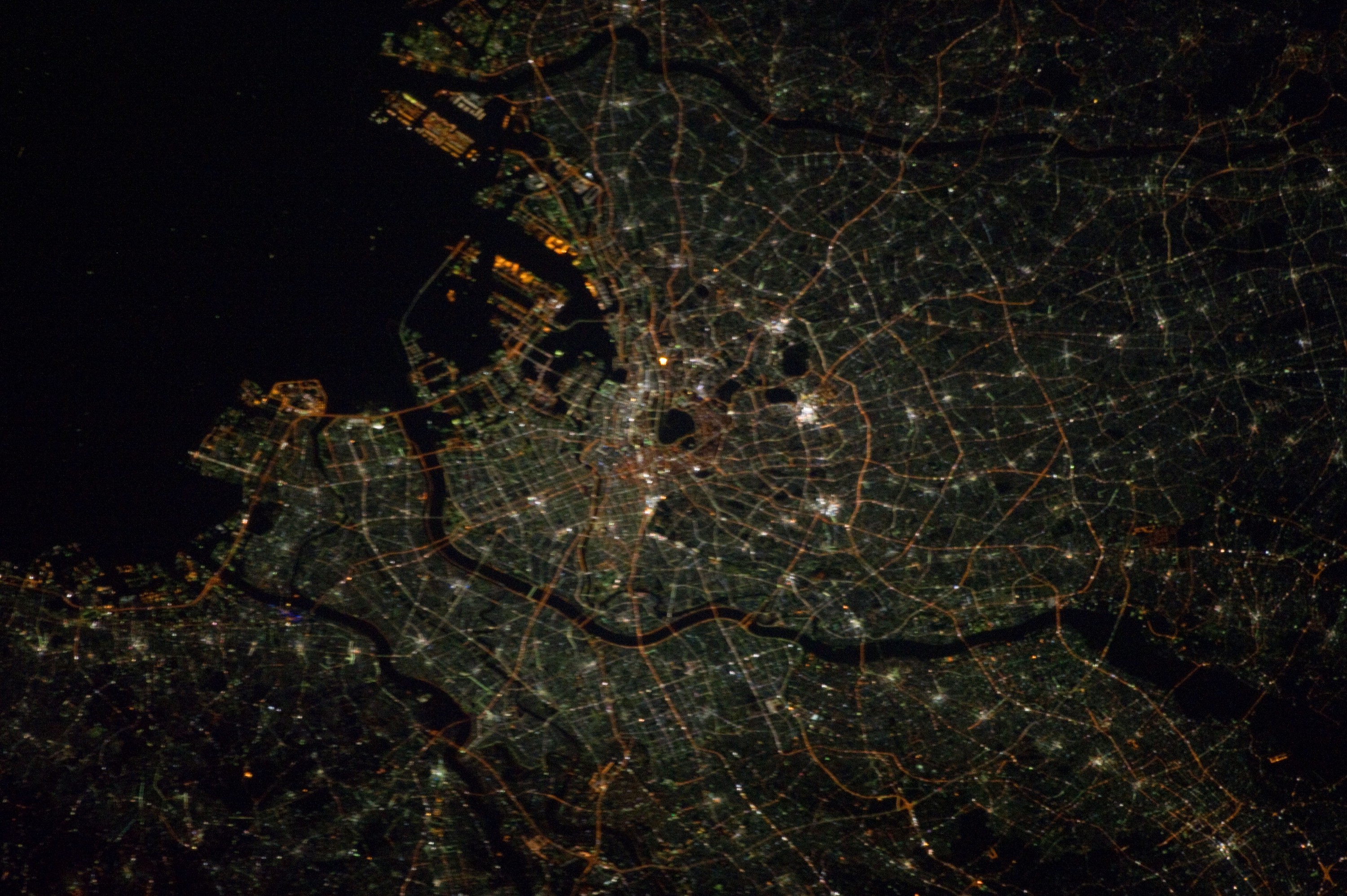Токио снимок со спутника