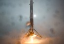 SpaceX Falcon 9 Booster Landing on Ocean-going Drone Ship fails in rough Sea Conditions