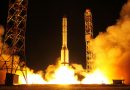 Photos: Proton Rocket Thunders into the Night with Amazonas 5 Communications Satellite