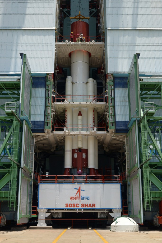 fully-integrated-pslv-c30-core-stage-with-strap-ons-mobile-service-tower